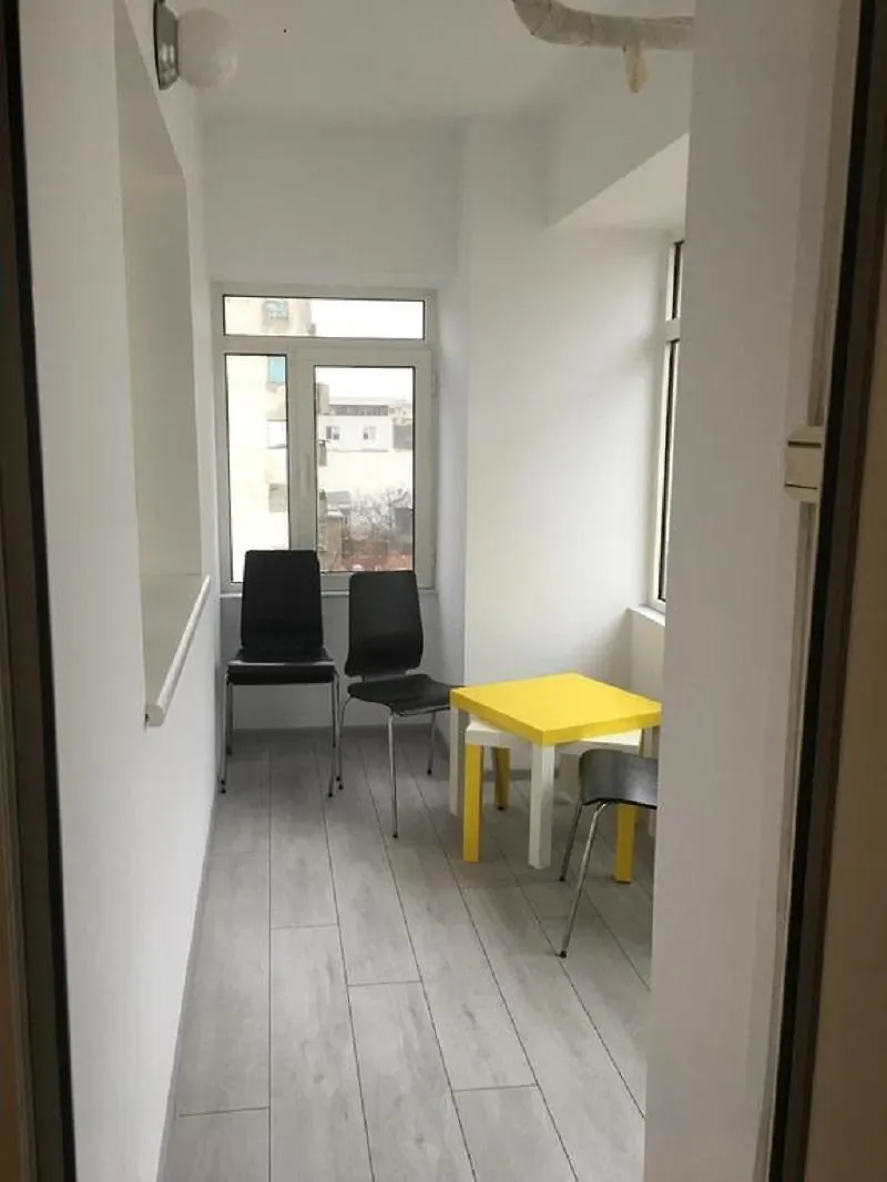 Green Apartment Mircea Voda Bucharest 0*,  Romania