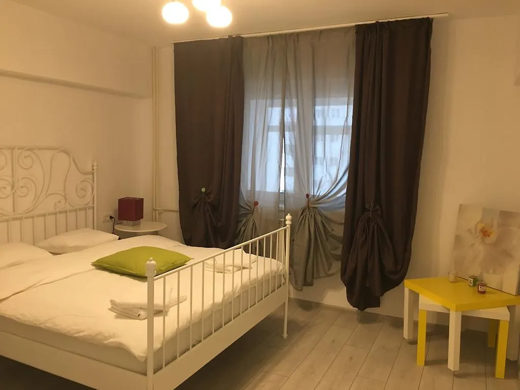 Green Apartment Mircea Voda ブカレスト ルーマニア